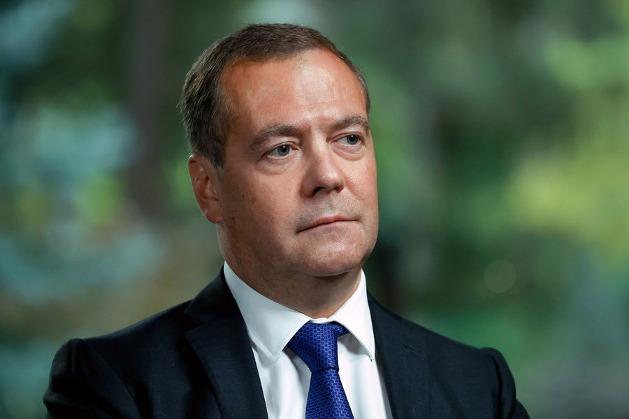 Медведев: Россия не допустит начала Третьей мировой войны 