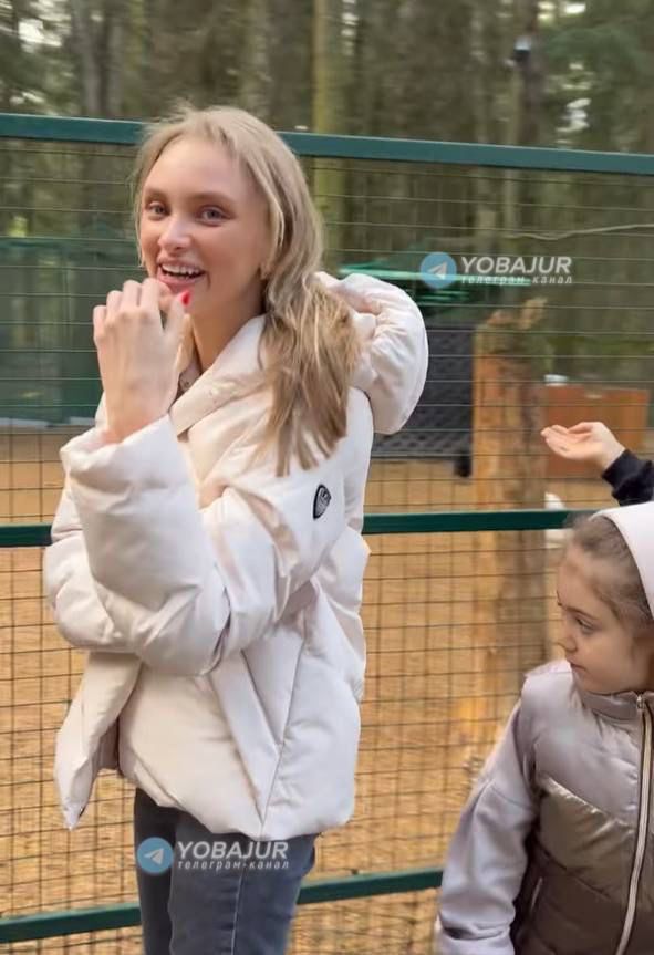 Новая девушка курбана омарова. Сколько лет валерии омаровой. Сколько лет валерии омаровой. Сколько лет валерии омаровой. Курбан омаров.