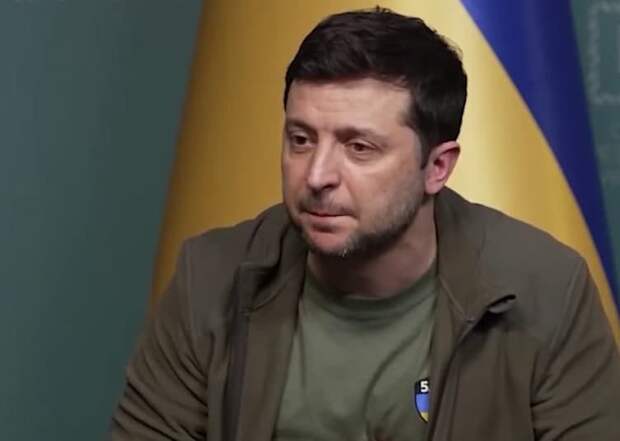«Немного припух»: что стало с внешностью Зеленского с начала спецоперации