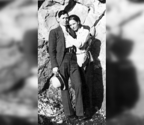 Гангстерская любовь Бонни и Клайда: история самой известной преступной парочки в мире