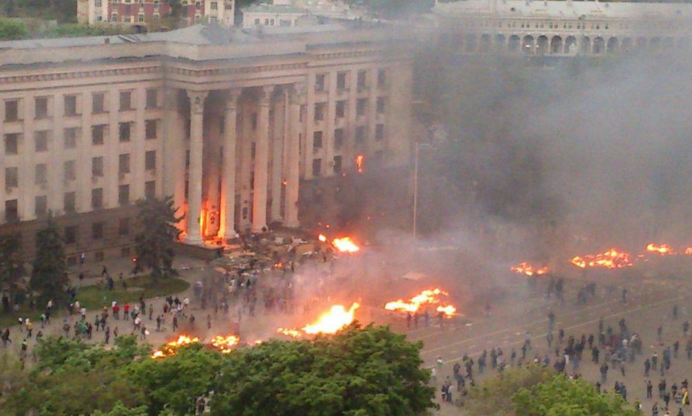 «Цивилизованный» Запад промолчал: 8 лет со дня трагедии в Доме профсоюзов в Одессе, где радикалы сожгли заживо мирных жителей