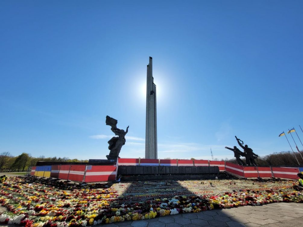 Вымещают злобу: в Латвии разрешили снос памятника советским воинам-освободителям