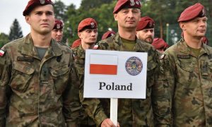 «Не продержатся и минуты»: эксперт предрек армии Польши уничтожение, если она появится на Украине