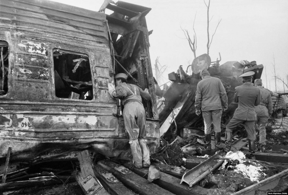 Огненный ад хуже Хиросимы: вспоминаем самую страшную аварию на железной дороге в истории страны