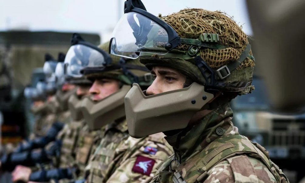 Глава генштаба Британии призвал создать армию, способную победить Россию 