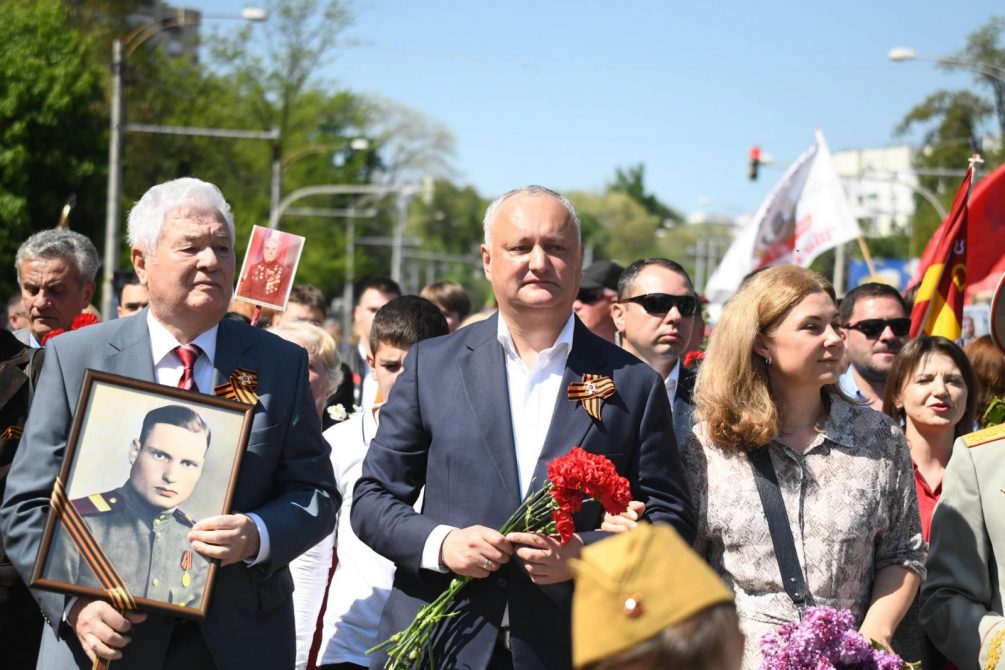 «Мы выдержим этот беспредел»: в Молдавии к делу «друга Путина» Игоря Додона «приплели» семью
