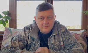 «Придет время — заберем его»: Олег Пахолков о выводе российских войск с острова Змеиный