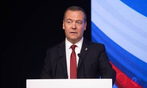 Медведев назвал конфликт с Западом и Украиной новой Отечественной войной