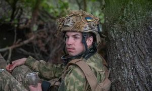 Украина собралась призывать в армию подростков
