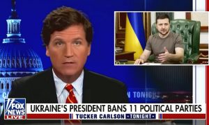 «Относится к нам с полным презрением»: телеведущий Fox News обвинил Зеленского в равнодушии к США