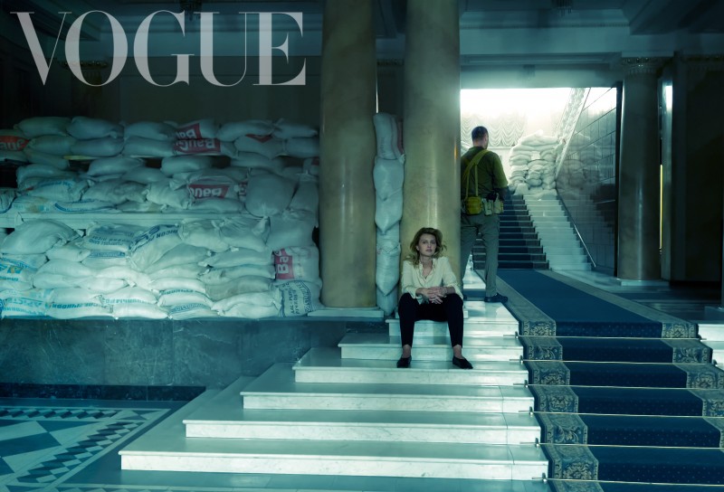 "Слишком постановочно": "скромный" образ первой леди Украины Зеленской в Vogue вызвал недоумение соотечественников