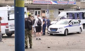 В результате обстрела автовокзала в центре Донецка погибли два человека