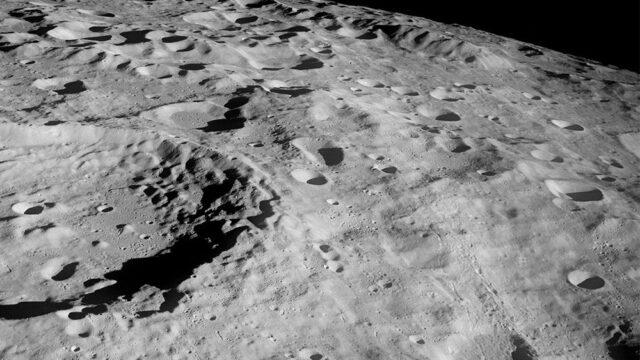 NASA нашло на Луне пригодные для жизни людей пещеры 