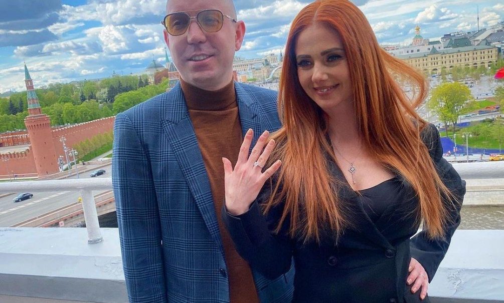 Медовый месяц испорчен: у онкобольного мужа Лены Катиной вымогают 3 миллиона рублей Медовый месяц испорчен: у онкобольного мужа Лены Катиной вымогают 3 миллиона рублей