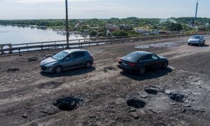 ВСУ нанесли удар по Антоновскому мосту через Днепр в Херсоне