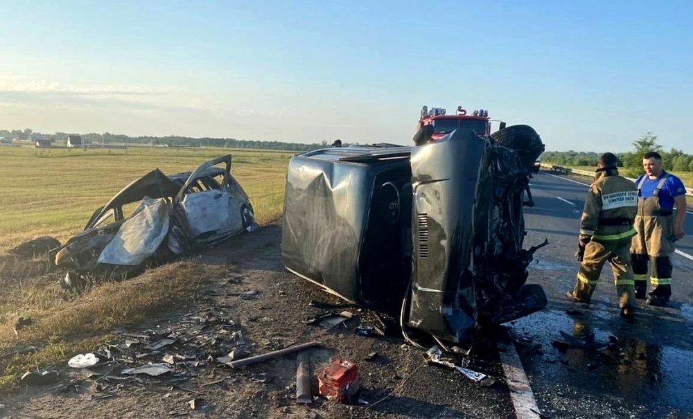 Старшие в морге, младшие в больнице: возле Самары по пути на Курбан-Байрам разбились две семьи 