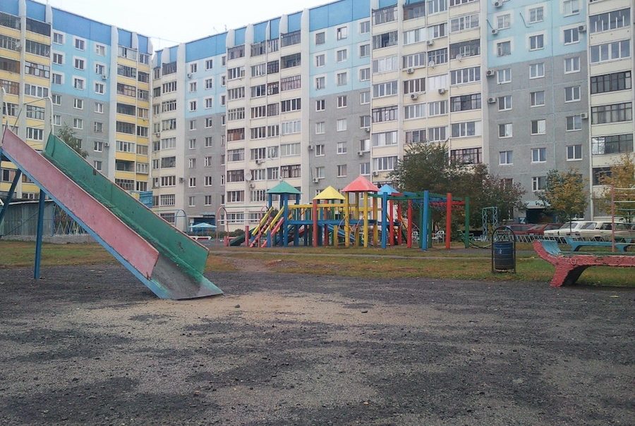 Сбегай за кошельком домой: россиянам рассказали о штрафах, которые могут «прилететь» во дворе 
