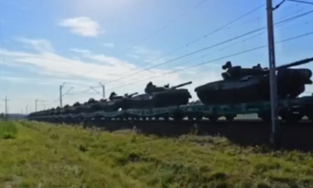 В Польше сняли на видео передвижение танкового батальона по направлению к украинской границе 