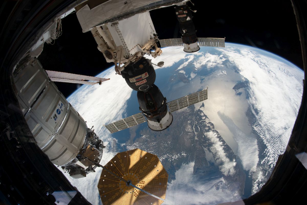 Спутник НАСА станция МКС