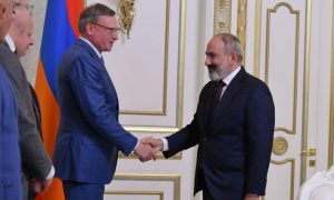 Губернатор Омской области договорился о сотрудничестве с Николом Пашиняном