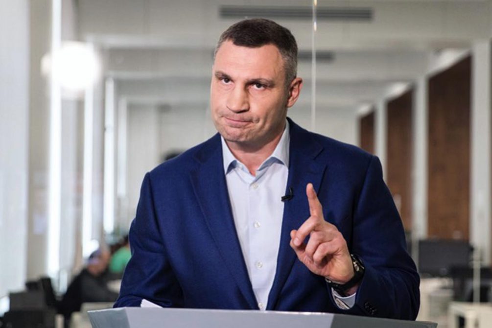 Соперничество или побег: в чем причина конфликта между Кличко и Зеленским