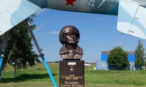 В Сети появились фото памятника Герою России Боташеву