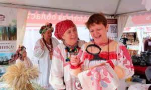 Рекордное количество каши и гала-концерт: что ждет гостей фестиваля «Русское поле» в «Коломенском»