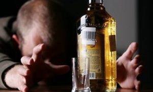 Минздрав назвал количество алкоголиков в России