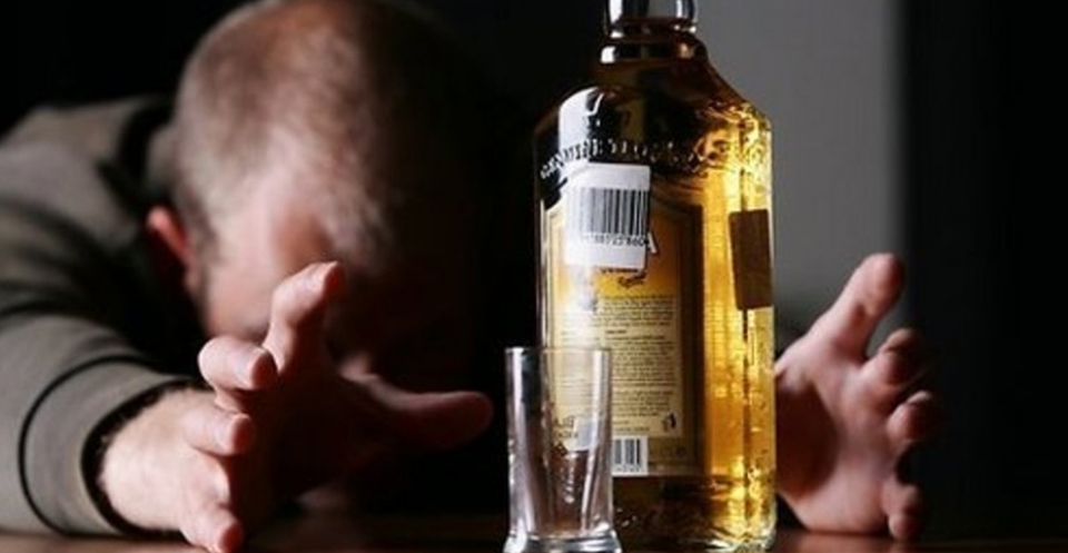 Минздрав назвал количество алкоголиков в России 
