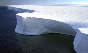 Ученые предсказали скорое разрушение ледника «Судного дня»
