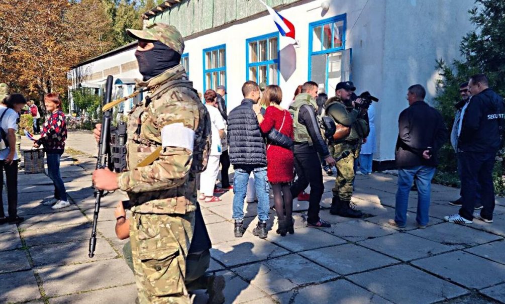Киев обстреливает избирательные участки в надежде сорвать референдум 