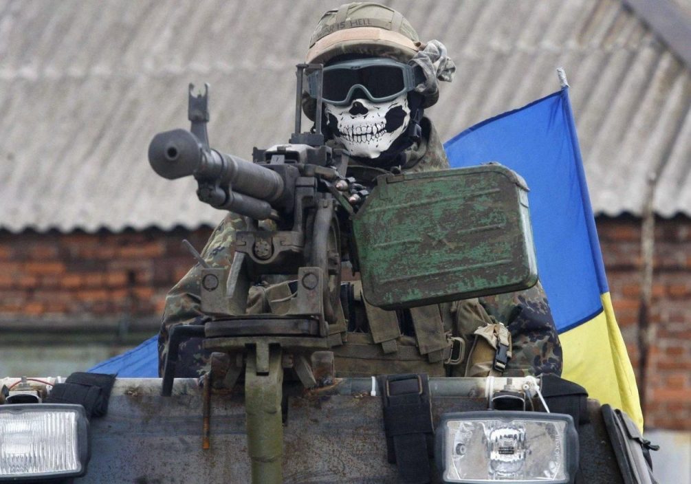 Бывший офицер ВСУ рассказал о массовых “пьяных” расстрелах в рядах украинской армии