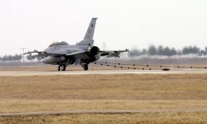 «Реакция России окажется непредсказуемой»: Запад боится передавать Киеву истребители F-16