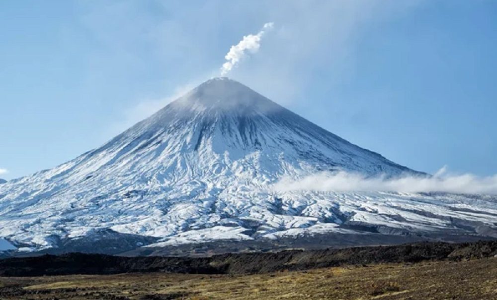 Пять туристов погибли при восхождении на вулкан на Камчатке 