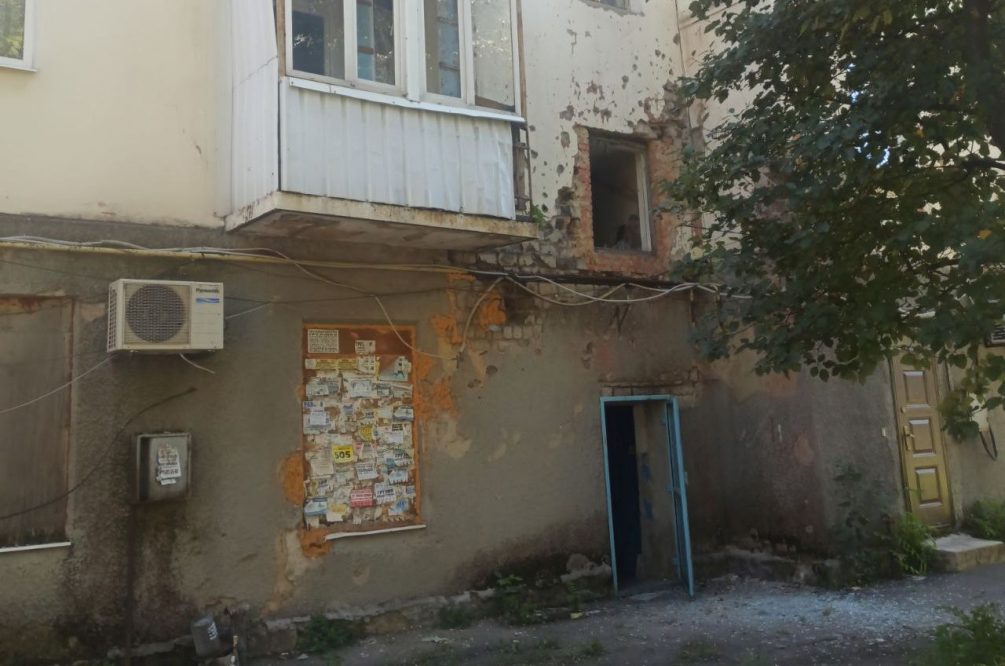 Украинские войска «долбят» по Донецку: погибли 13 человек, в том числе двое детей