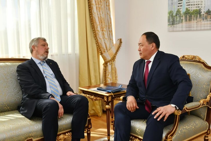 Скандал с послом Украины в Казахстане, "убивать русски", принял неожиданный оборот