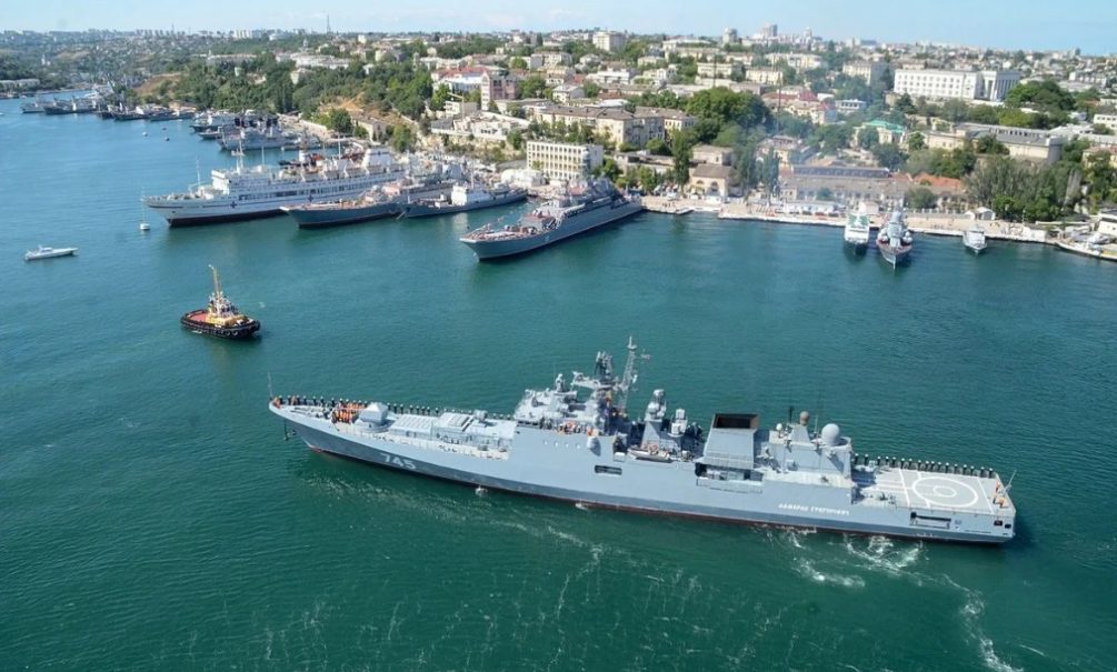 Черноморский флот отбил атаку беспилотников на Севастополь 