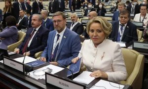 Матвиенко предложила России и Украине вернуться за стол переговоров