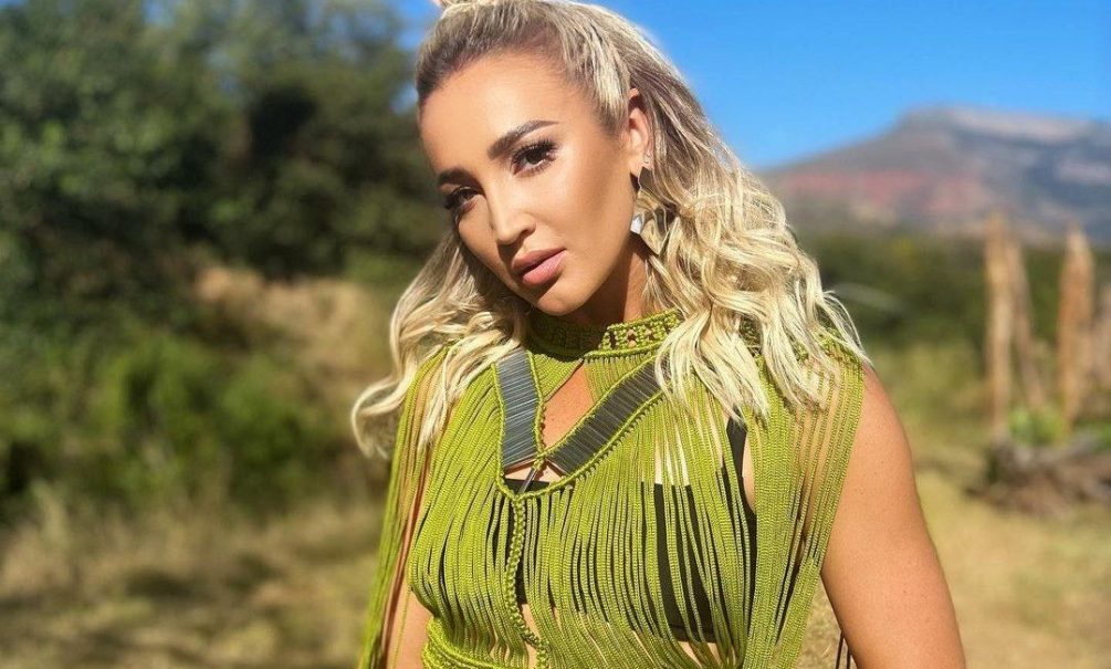 Бузова о проблемах в личной жизни: «Я не знаю, что такое секс и не хочу знать» Бузова о проблемах в личной жизни: «Я не знаю, что такое секс и не хочу знать»