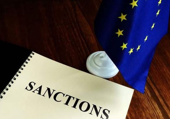 Евросоюз утвердил восьмой пакет санкций против России 