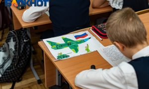 Любовь для фронта, забота для победы — какие весточки шлют солдатам на Украину