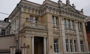 В Ростове-на-Дону студентка рубанула подругу топором по голове