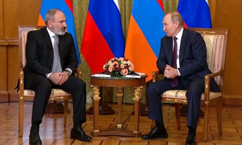 Пашинян согласился на российский план урегулирования конфликта в Карабахе