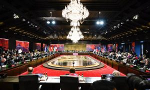 Нездоровая атмосфера: премьер Камбоджи привез на саммит G20 ковид, президента Аргентины подвело давление