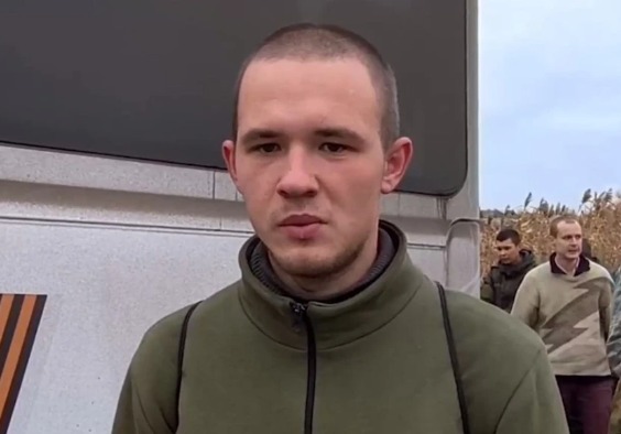“Топили в воде и били током”: российский солдат рассказал о шести месяцах в украинском плену 