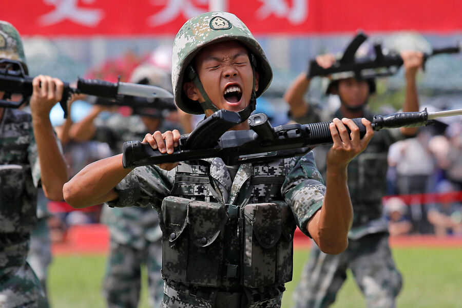«Мы не потерпим вмешательства»: Китай начал готовиться к войне с США? 