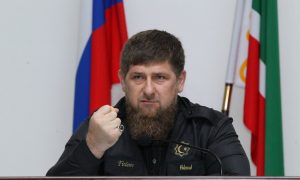 В Волгограде за копейки массово продают флаги Чечни