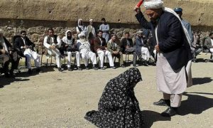 Забивания камнями и отрубание рук: верховный лидер Афганистана призвал к полному соблюдению шариата
