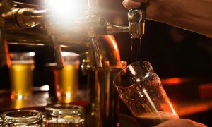 В России захотели поднять пошлины на ввоз пива из недружественных стран