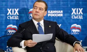 Дмитрий Медведев спрогнозировал появление «партии пацанов и чушпанов» в 2024 году